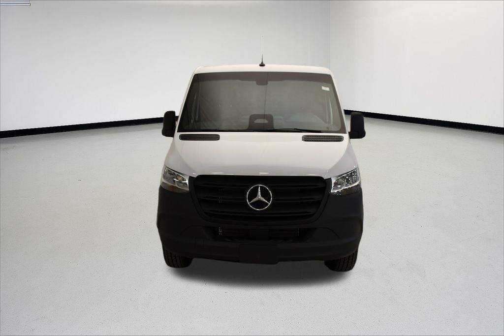 Thumbnail: 2026 Mercedes-Benz Sprinter - 8