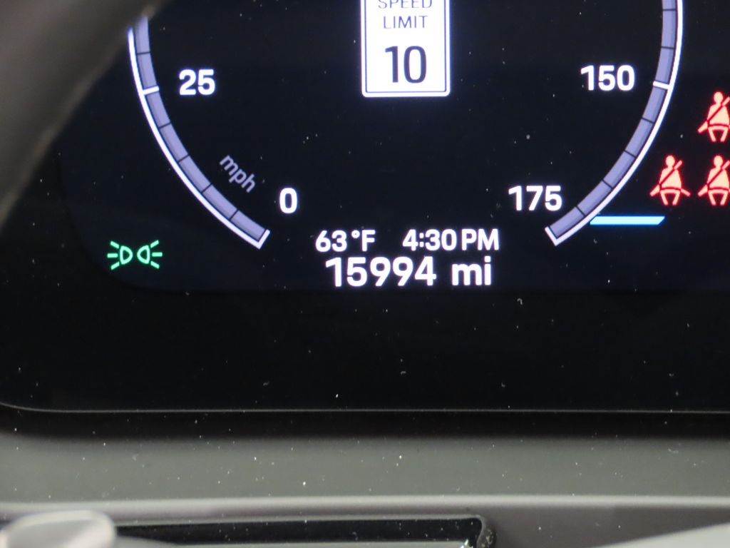 Thumbnail: 2025 Porsche Cayenne - 17