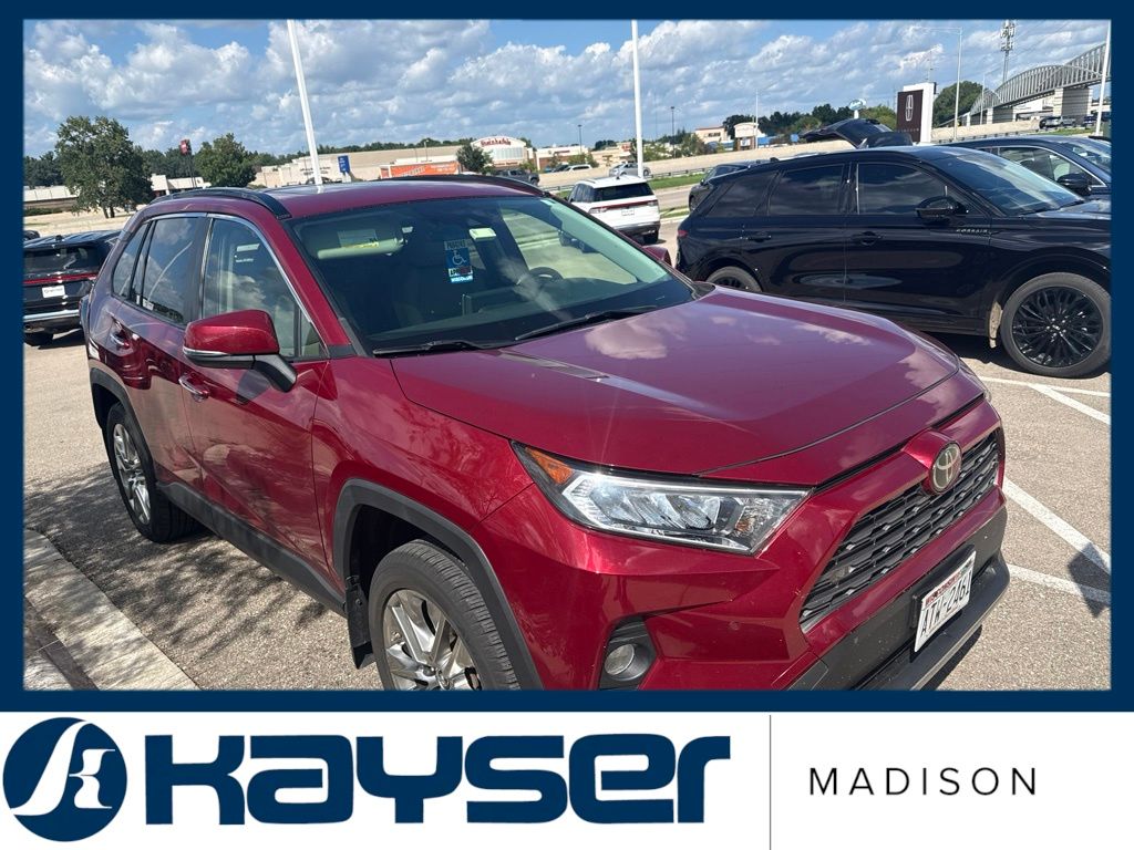 2019 Toyota RAV4 Limited AWD photo