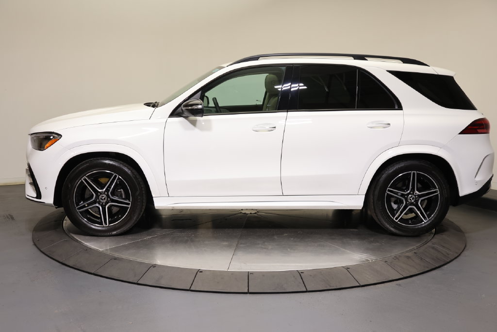 Thumbnail: 2026 Mercedes-Benz GLE - 4