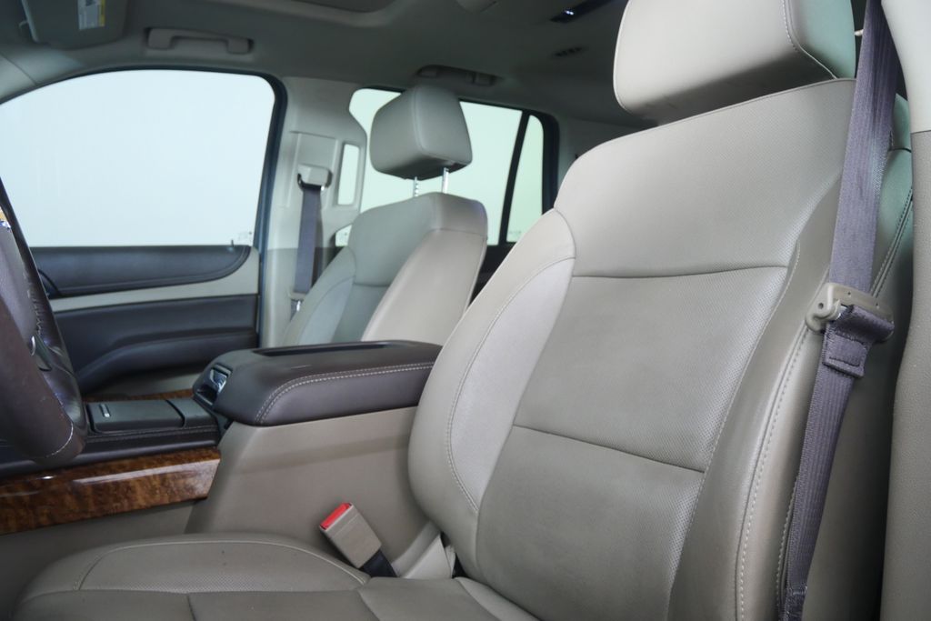 Thumbnail: 2017 Chevrolet Tahoe - 10