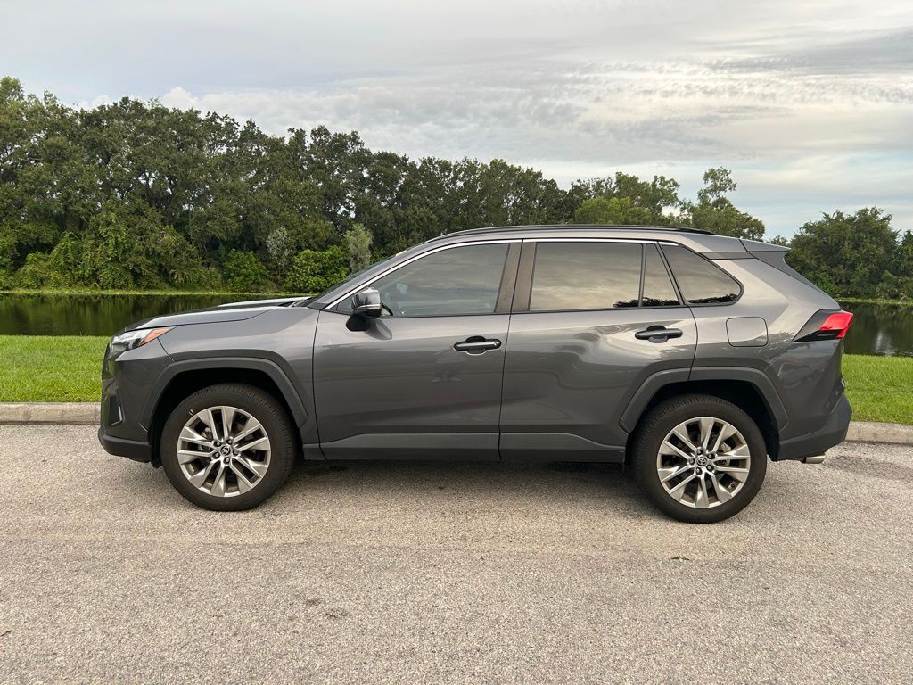 Thumbnail: 2022 Toyota RAV4 - 2