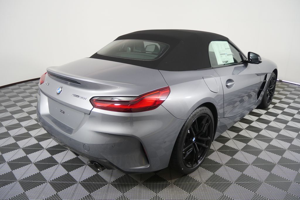 Thumbnail: 2026 BMW Z4 - 4