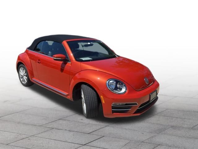 Habanero Orange Metallic/Black Roof 2019 Volkswagen Beetle Convertible Front-Wheel Drive 6-Speed Automatic