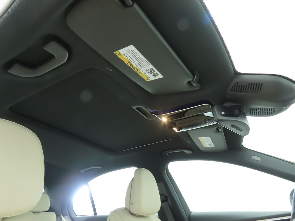 Thumbnail: 2025 Mercedes-Benz C-Class - 18