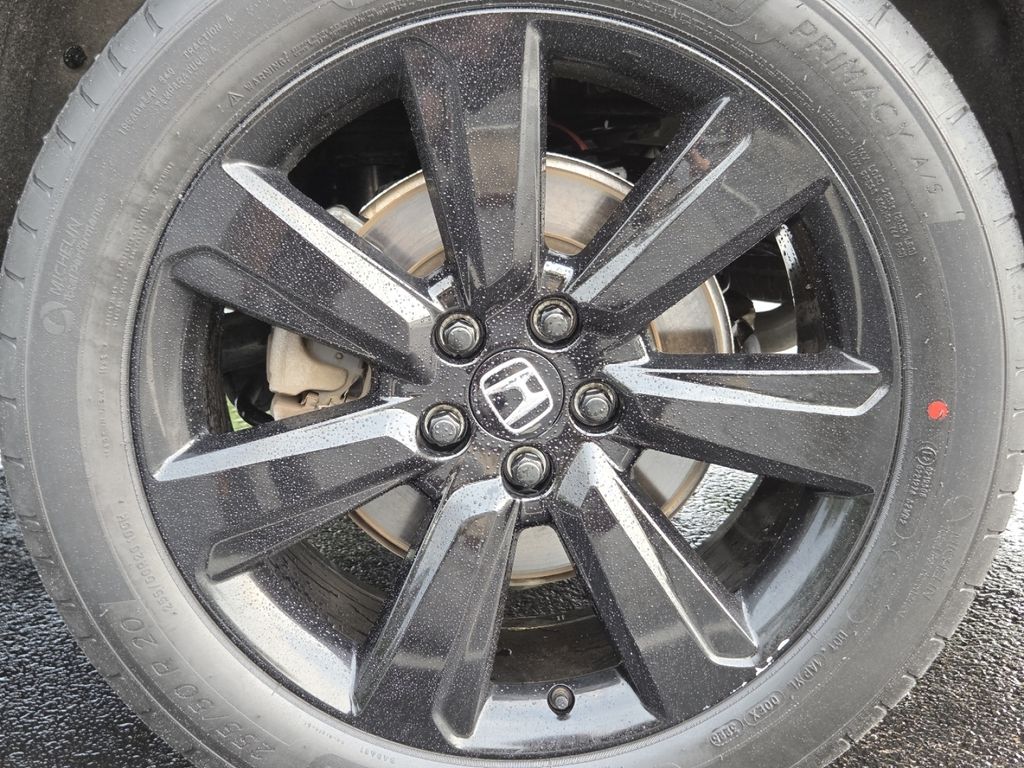 Certified Used 2025 Gray Honda Black Edition image 20