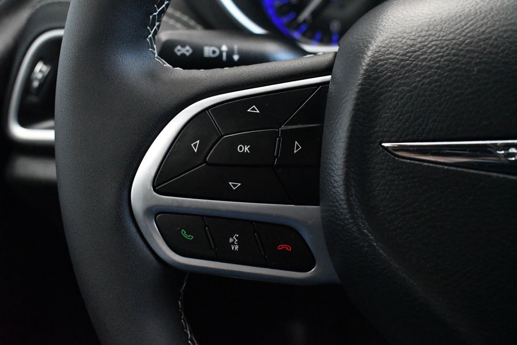 Used 2026 White Chrysler Select image 32