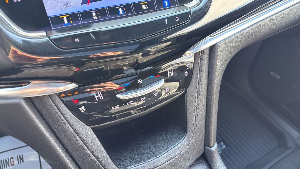 2024 Cadillac XT6