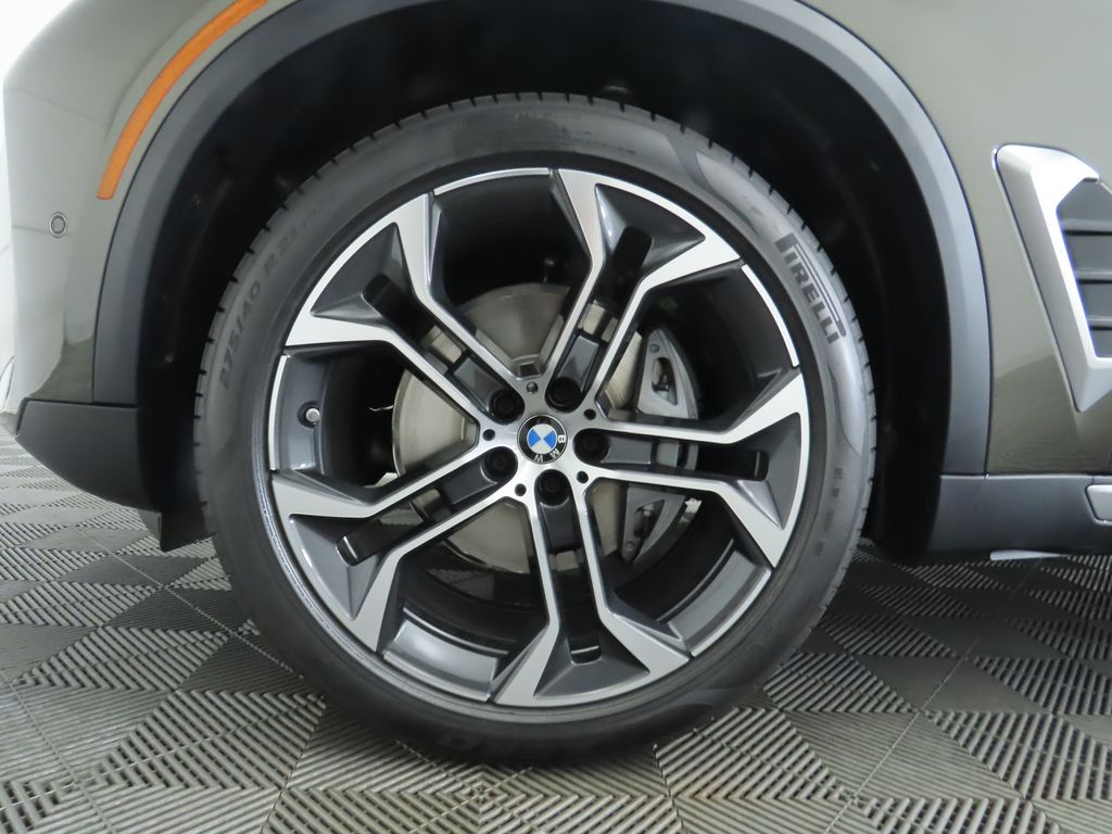 Thumbnail: 2026 BMW X5 - 31