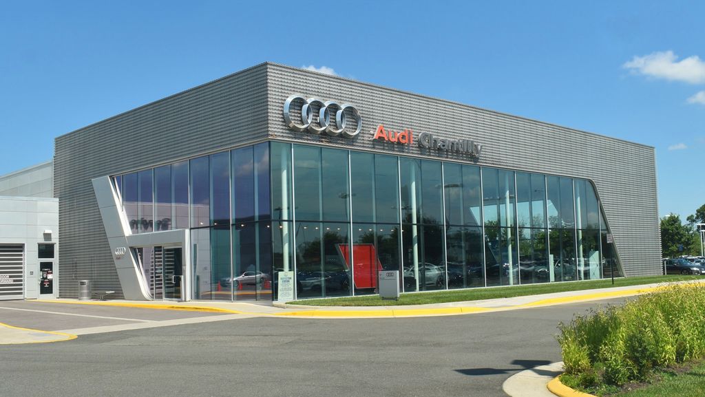 Thumbnail: 2023 Audi Q7 - 18
