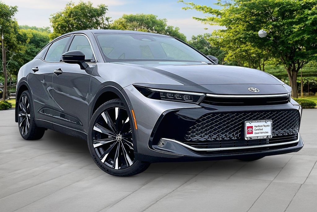 2025 Toyota Crown Platinum AWD