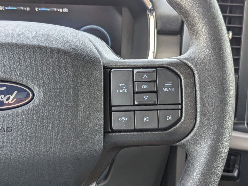 2024 Ford F-150 Lightning Pro