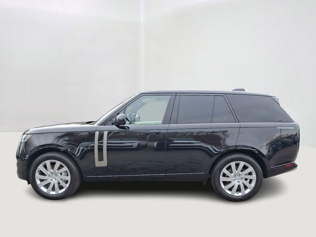 2023 Land Rover Range Rover SE 7