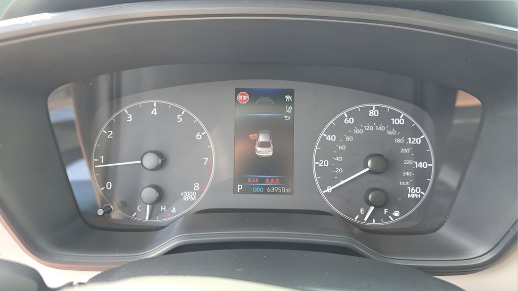 Used 2024  Toyota LE image 23