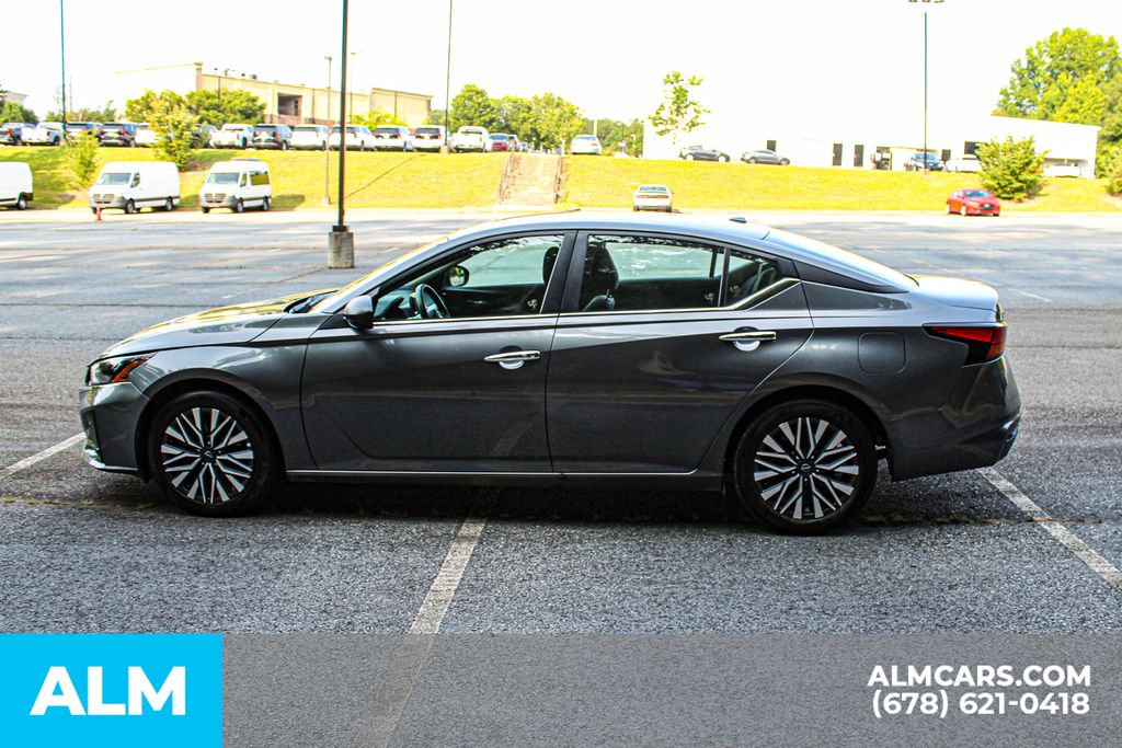 Used 2025 Gray Nissan 2.5 SV image 7