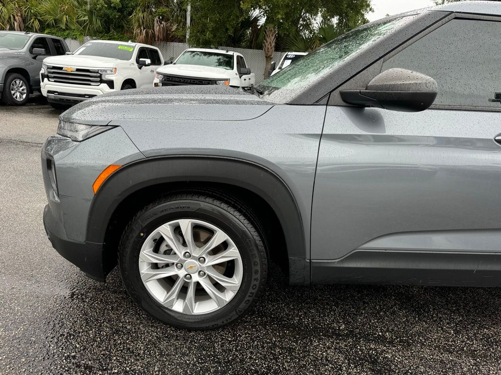 2021 Chevrolet TrailBlazer LS 12