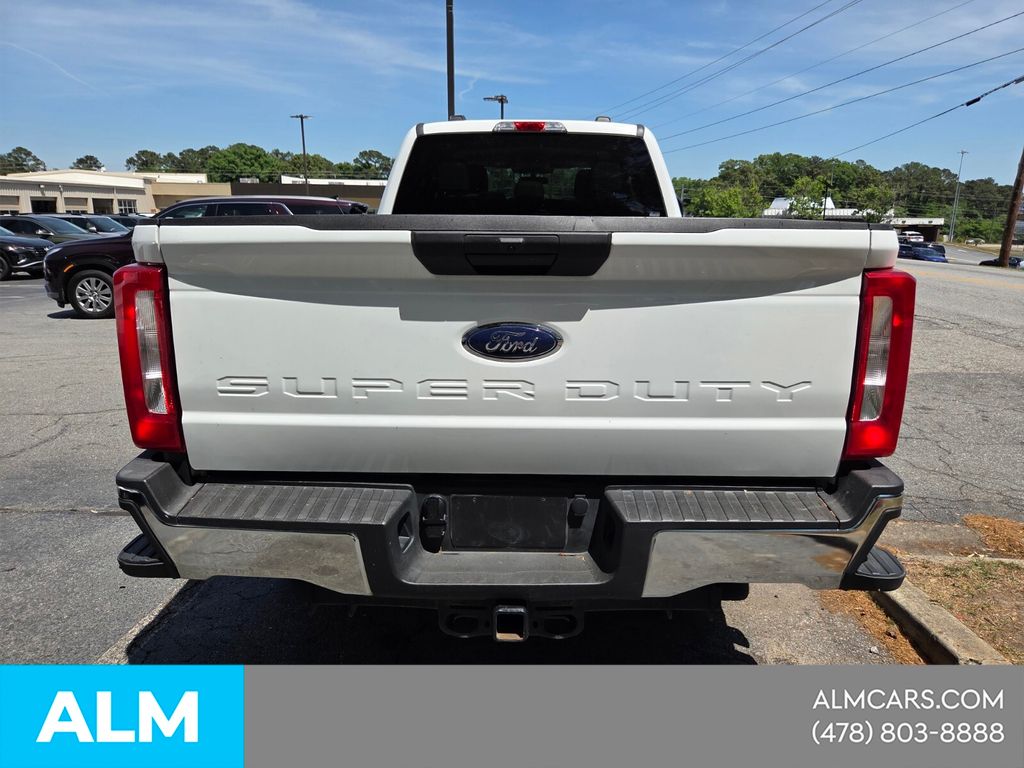 Used 2025 White Ford XLT image 11