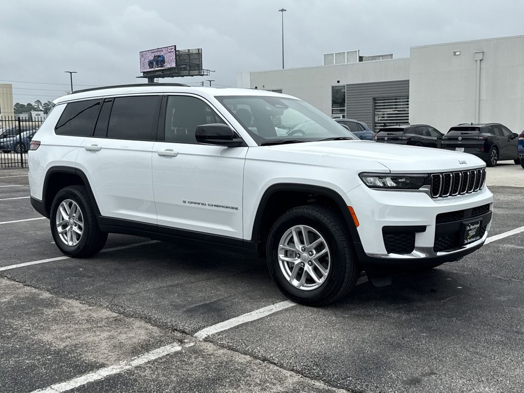 2025 Jeep Grand Cherokee L Laredo White at Classic Elite Chevrolet Sugar Land