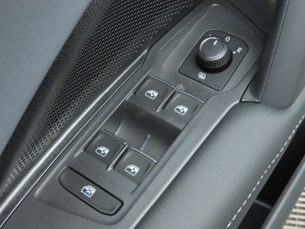 Thumbnail: 2026 Volkswagen Tiguan - 23