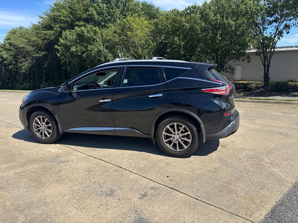 Used 2016 Black Nissan SL image 8
