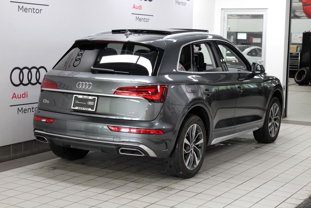 Thumbnail: 2022 Audi Q5 - 6