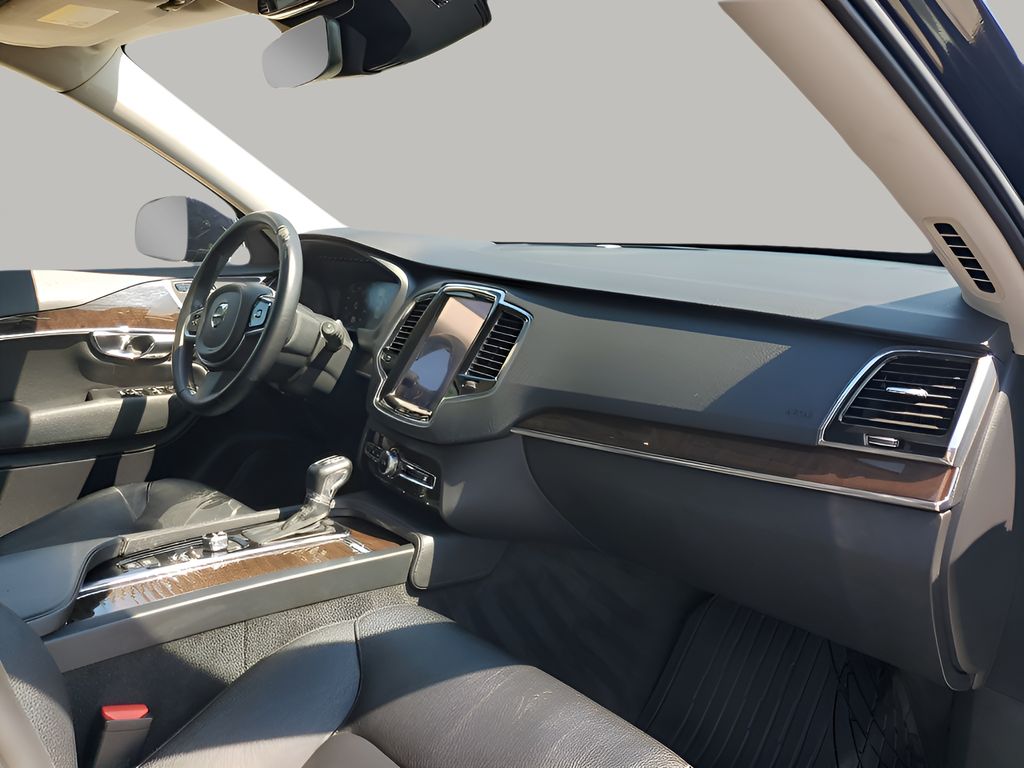 Used Car 2017 Volvo Xc90  T5 Momentum For Sale Under $20,000 In Austin, Texas