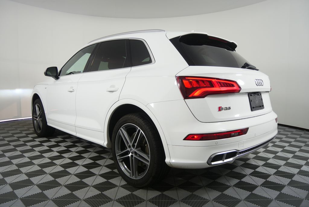 Thumbnail: 2018 Audi SQ5 - 5