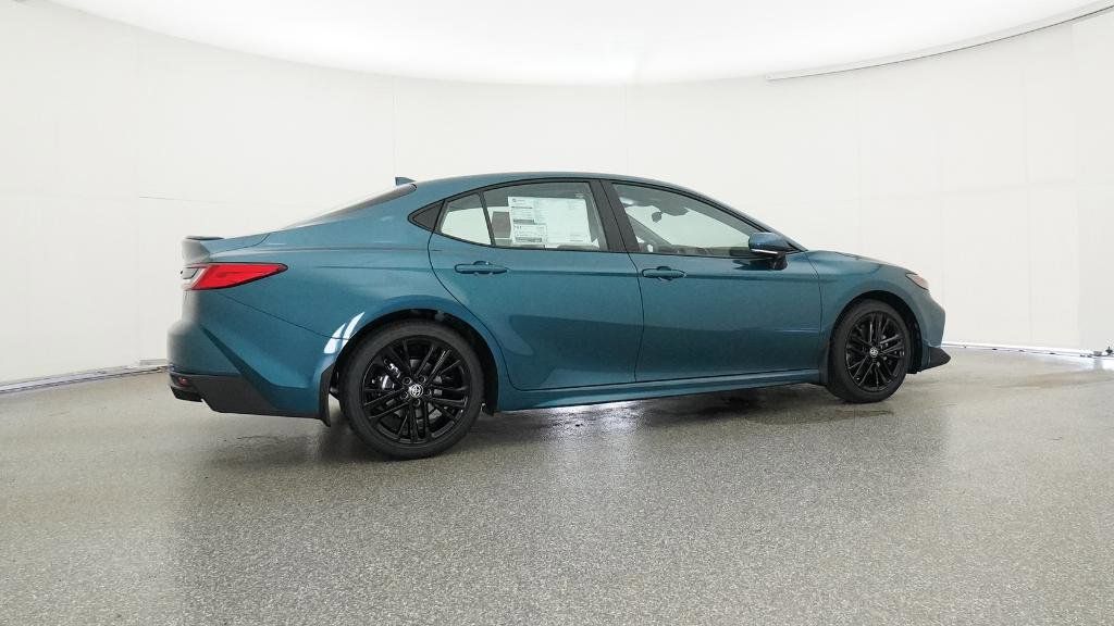 2025 Toyota Camry SE 26