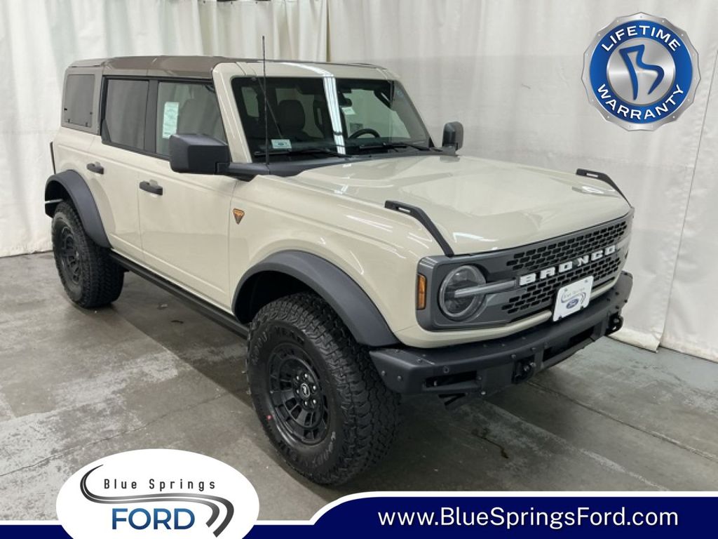 Desert Sand 2026 Ford Bronco Badlands 4-Door 4WD SUV / Crossover Four-Wheel Drive Automatic