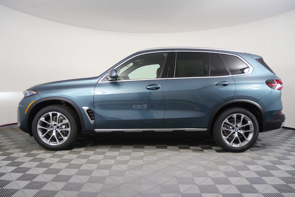 Thumbnail: 2026 BMW X5 - 6