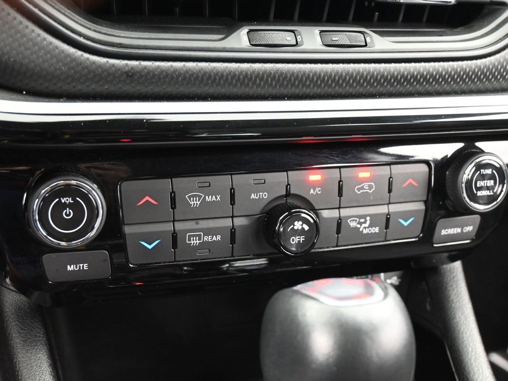 Used 2022 Sting-Gray Clearcoat Jeep Trailhawk image 18