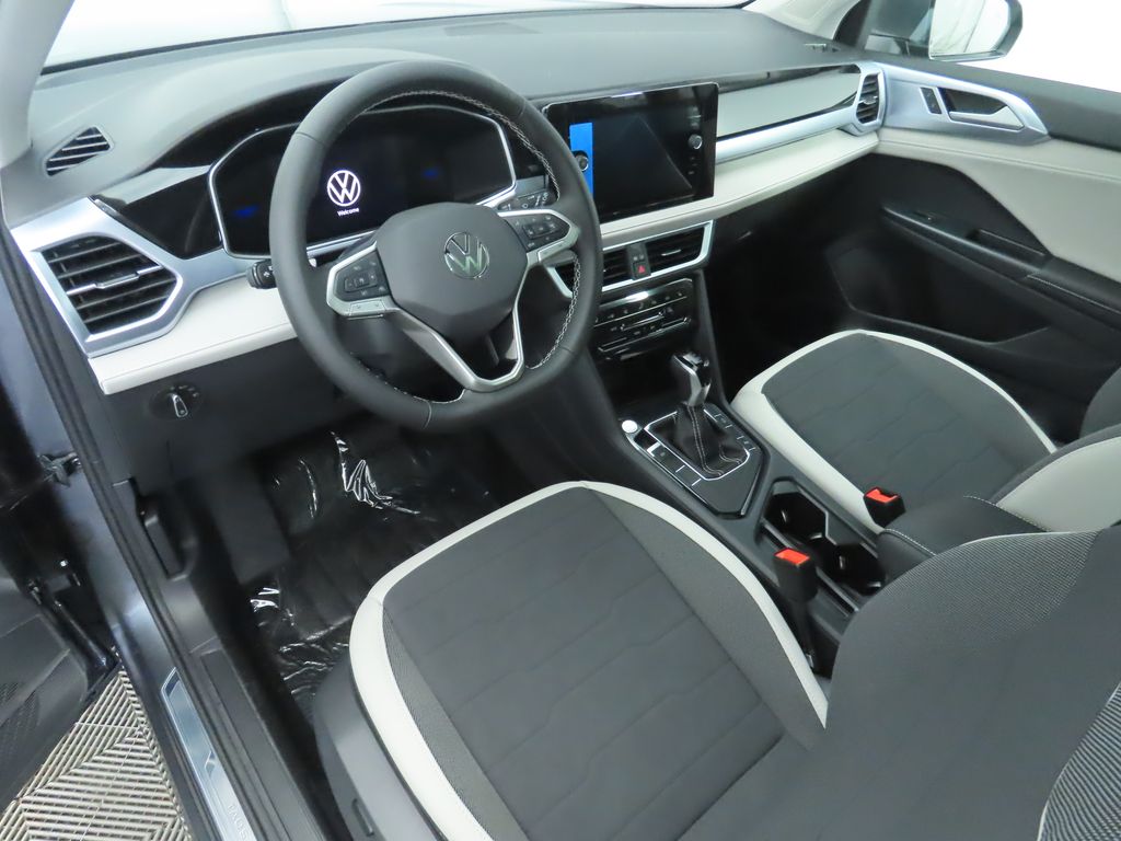 Thumbnail: 2025 Volkswagen Taos - 9