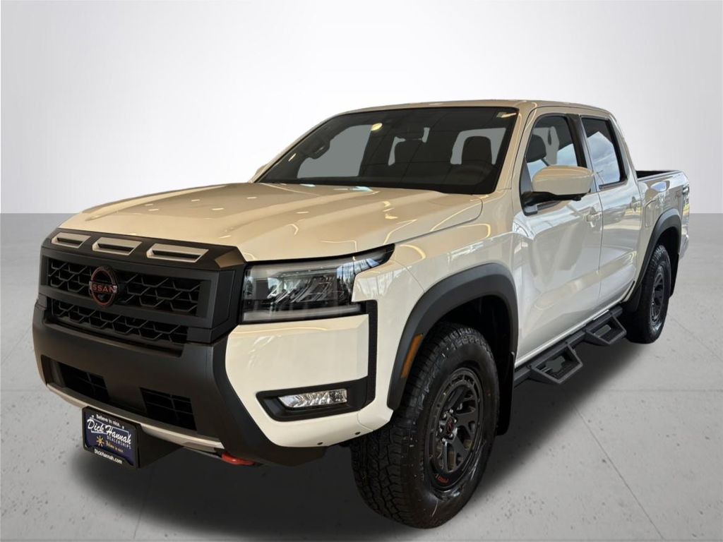 2026 Nissan Frontier PRO-4X photo 2