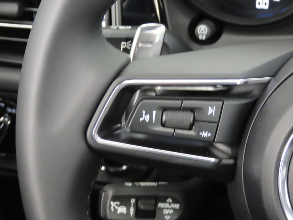 Thumbnail: 2026 Porsche Macan - 19