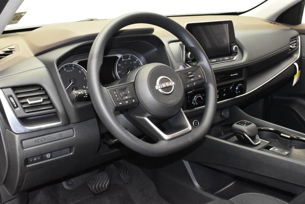2023 Nissan Rogue S 14