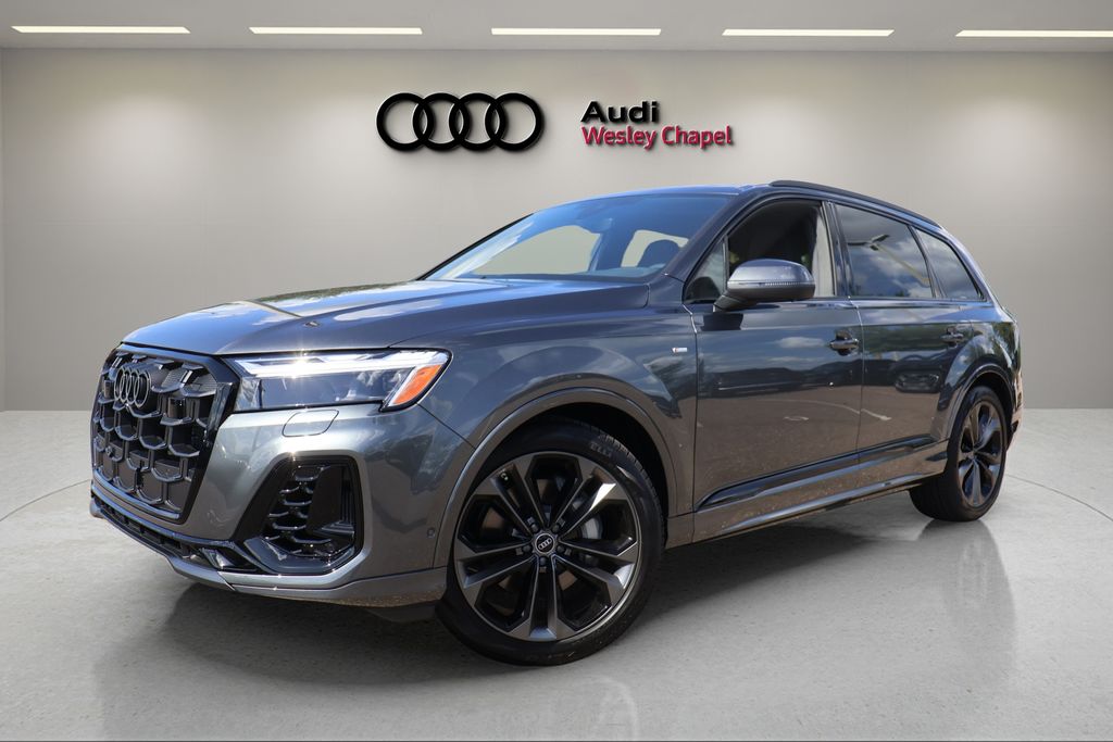 Daytona Gray Pearl Effect 2026 Audi Q7 SUV / Crossover All-Wheel Drive 8-Speed Automatic