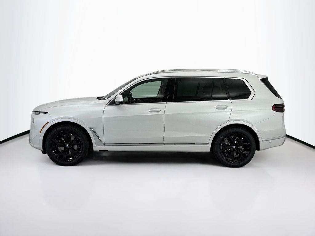 Thumbnail: 2027 BMW X7 - 8