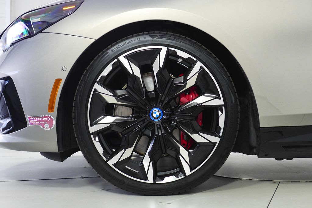 Thumbnail: 2024 BMW i5 - 5