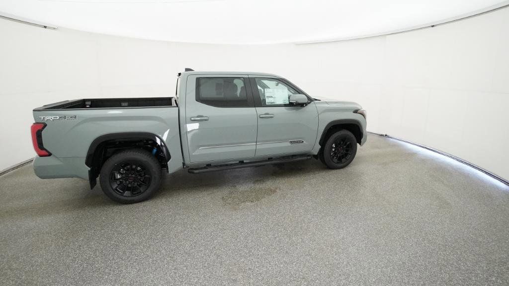 Thumbnail: 2025 Toyota Tundra - 18