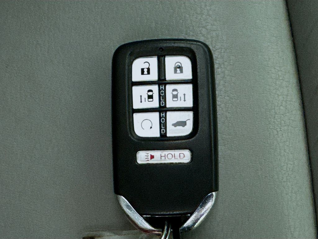 Used Car 2019 Honda Odyssey  Ex-l For Sale Under $25,000 In Austin, Texas