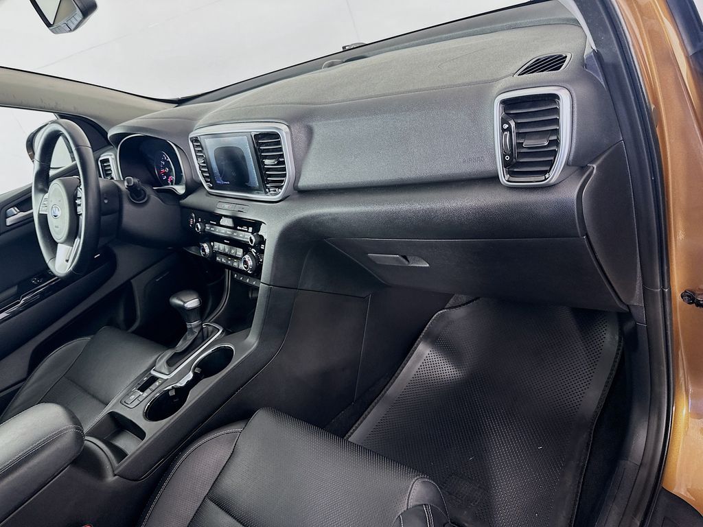 Thumbnail: 2020 Kia Sportage - 30