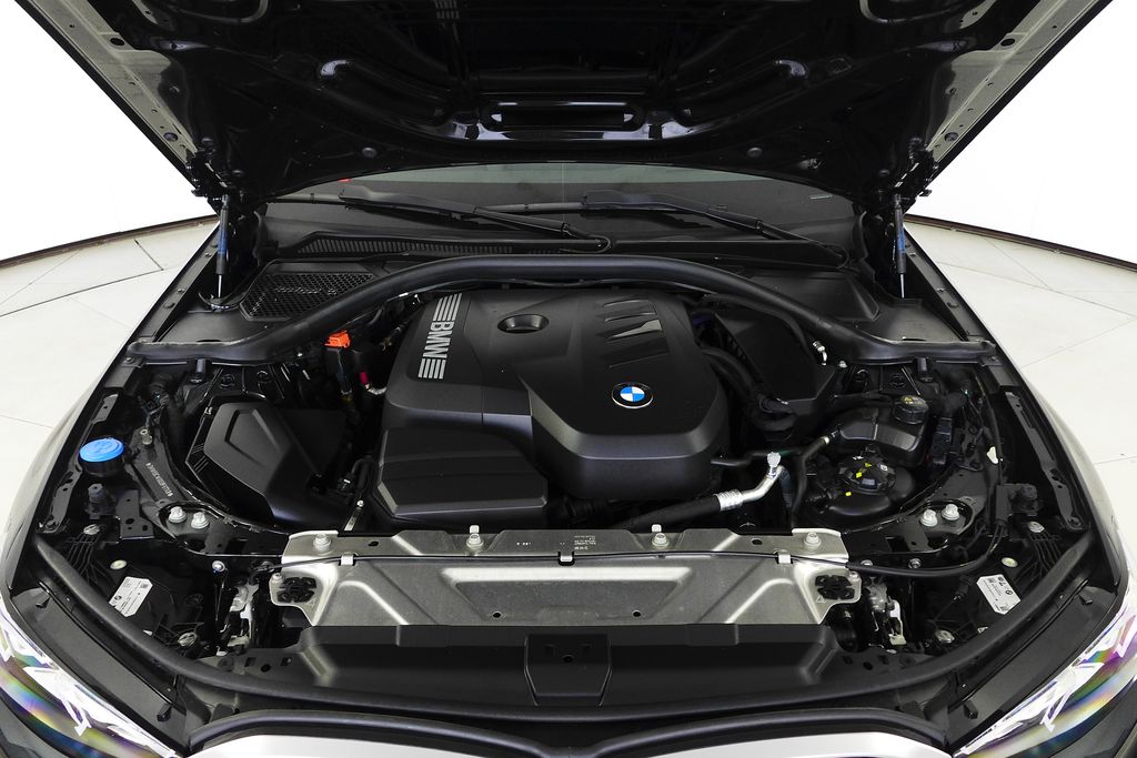 Thumbnail: 2025 BMW 3 Series - 6