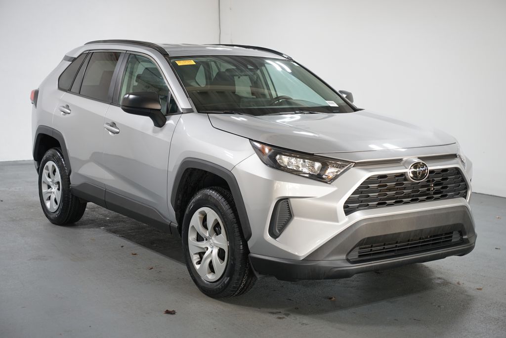 Thumbnail: 2019 Toyota RAV4 - 3