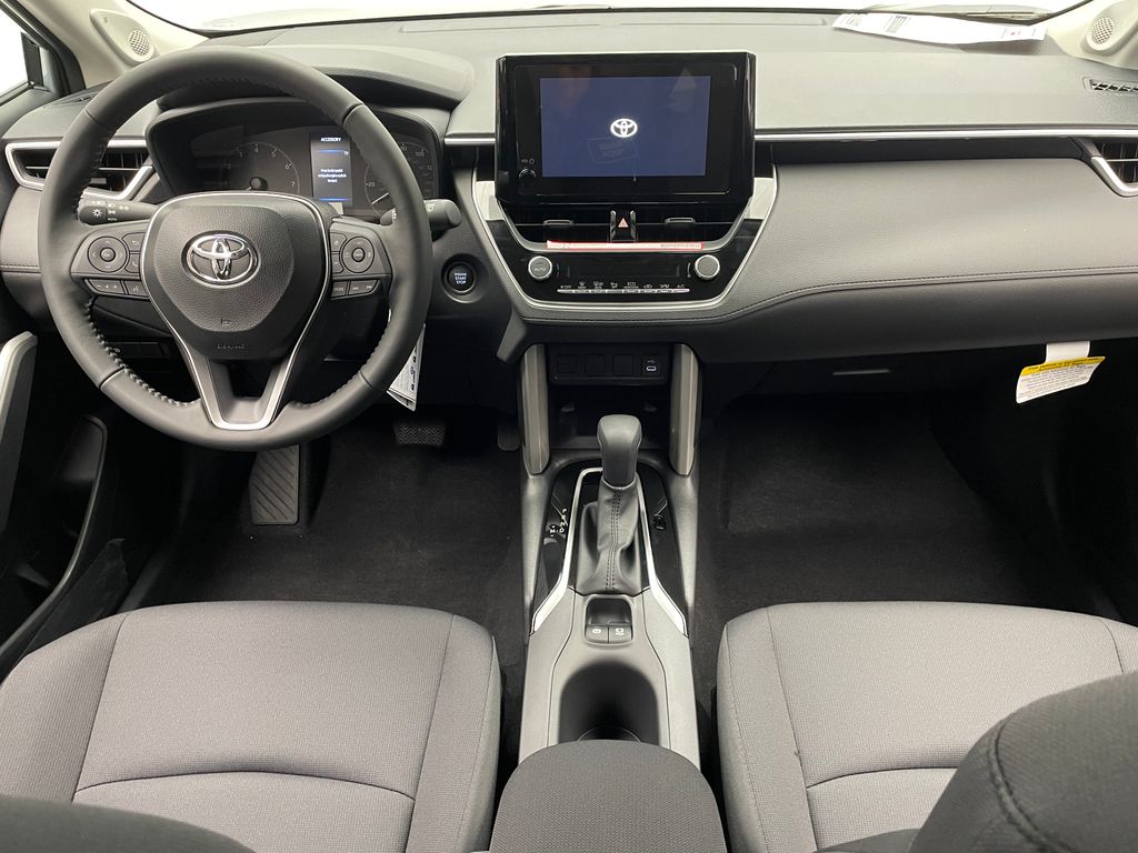Thumbnail: 2025 Toyota Corolla Cross - 18