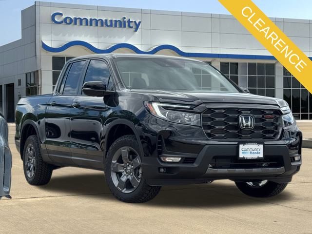 2025 Honda Ridgeline TrailSport Black at AutoSavvy Houston Southwest