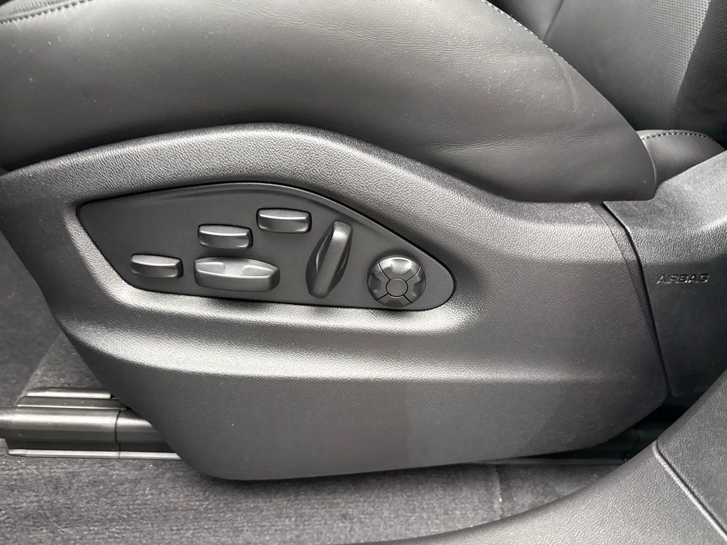 Thumbnail: 2026 Porsche  - 23