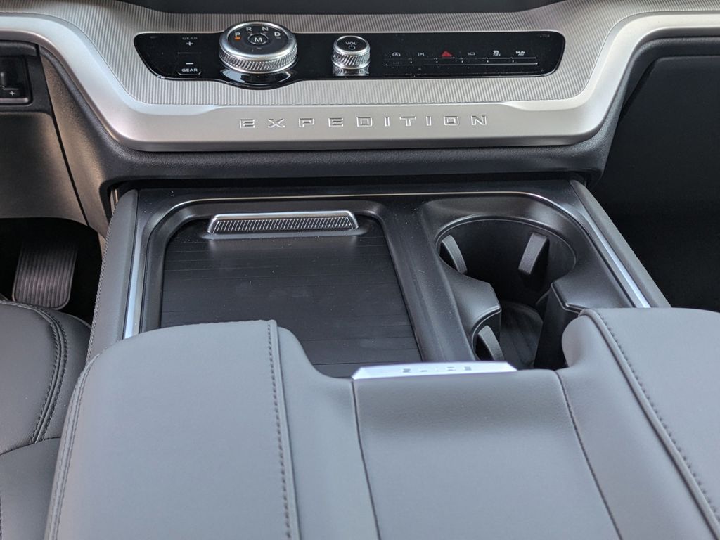2026 Ford Expedition Max Active MAX
