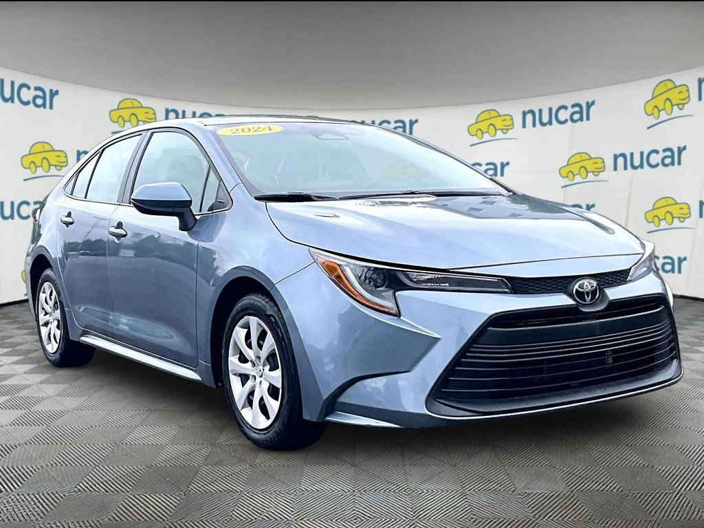 2024 Toyota Corolla — photo 1