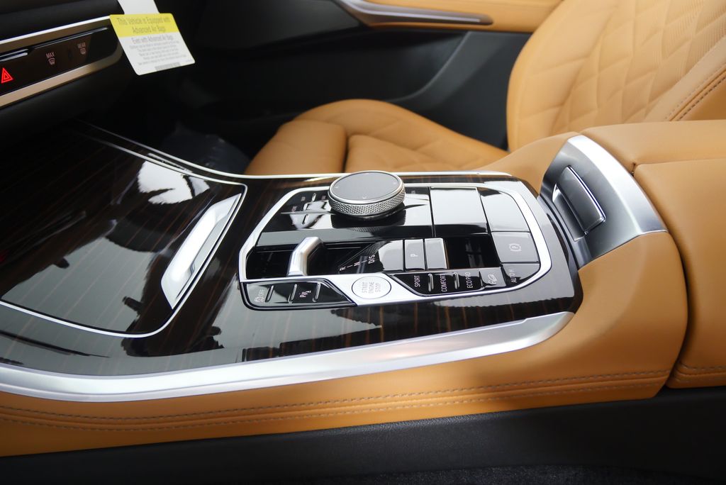 Thumbnail: 2026 BMW X5 - 21