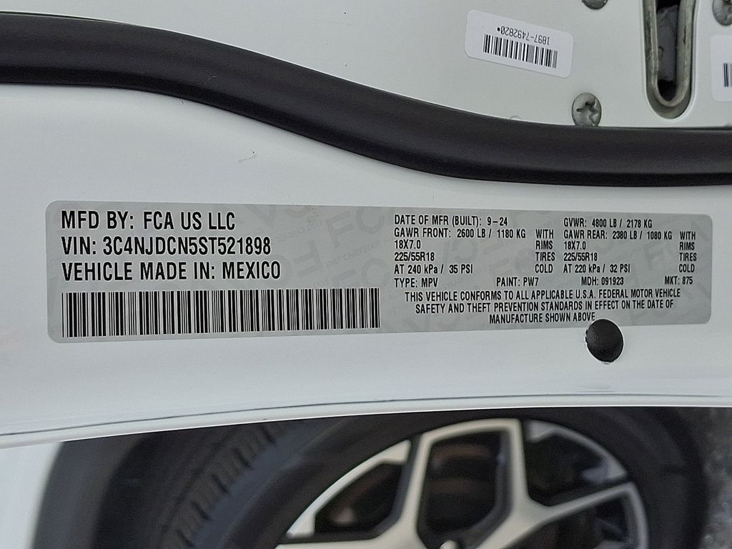 2025 Jeep Compass Limited White at South Hills CDJR